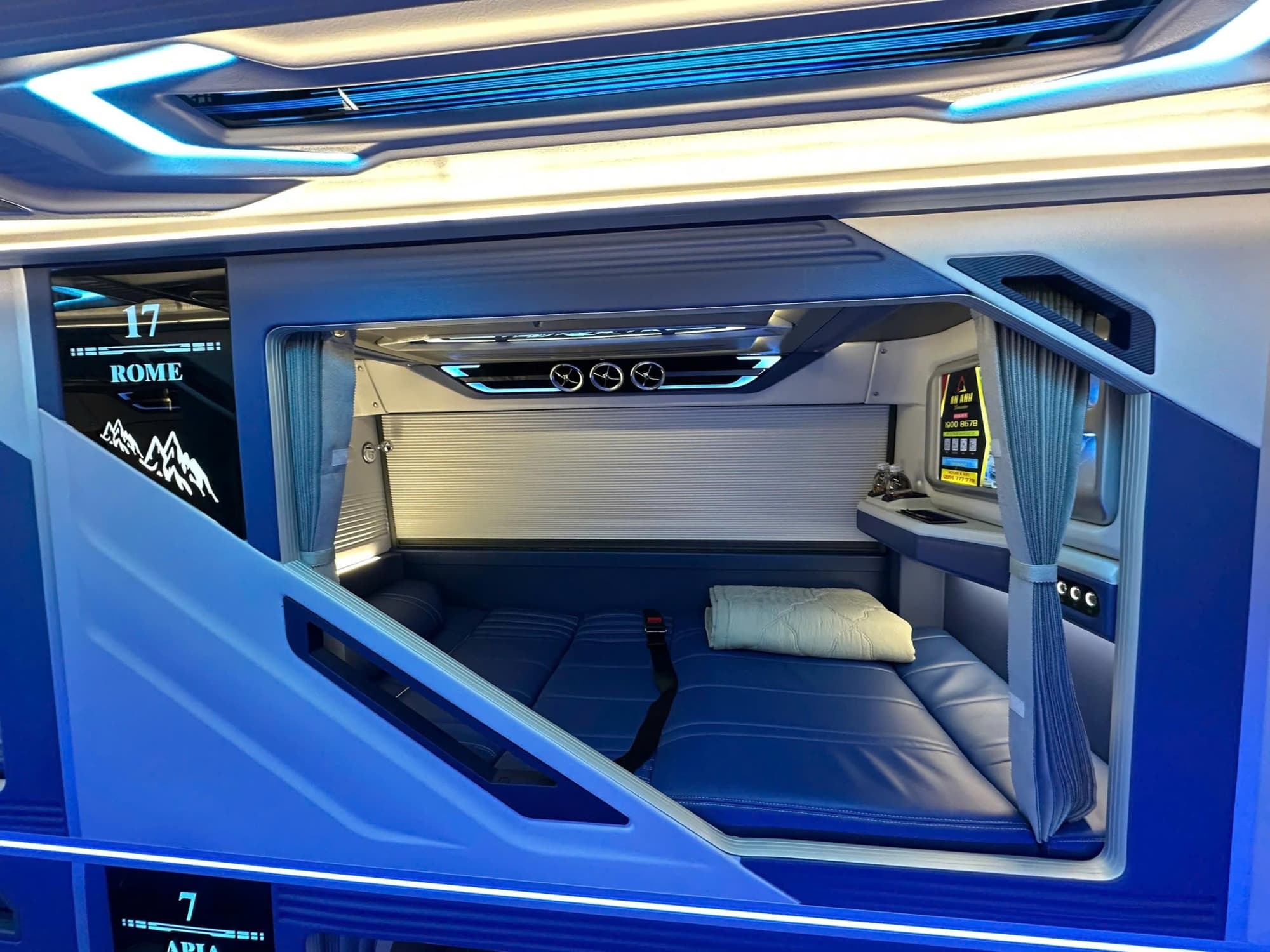 Xe Limousine 24 Phòng